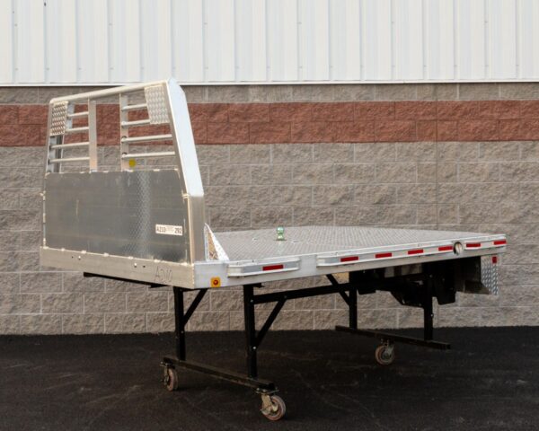 Zimmerman 84"x114" Aluminum Flat Bed - Single Wheel 60" CA Cab and Chassis - Image 4