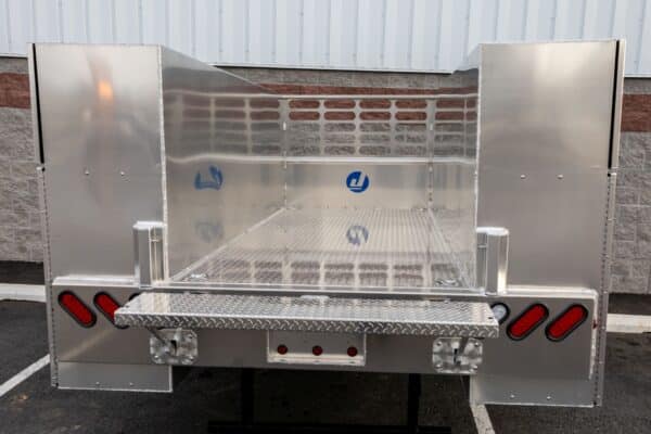 Jutland 60 Series High Side Service Body – 96x113" Fits Dual Wheel, 60" CA Cab & Chassis - Image 4